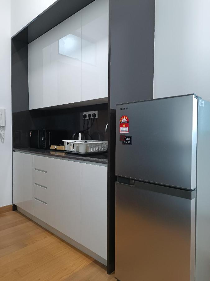 Lx 39A Balcony Klcc View 1 Bedroom Infinity Pool كوالالمبور المظهر الخارجي الصورة