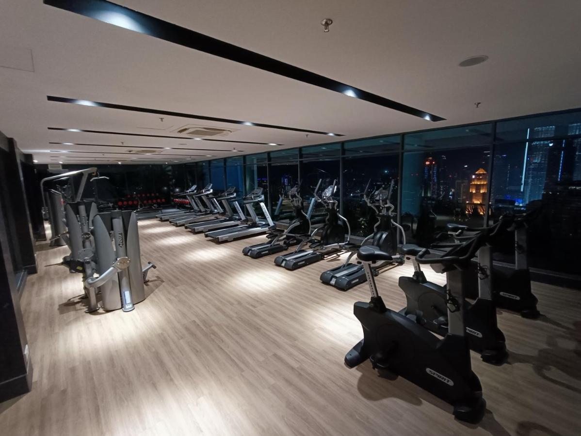 Lx 39A Balcony Klcc View 1 Bedroom Infinity Pool كوالالمبور المظهر الخارجي الصورة