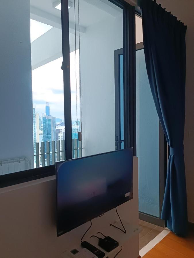 Lx 39A Balcony Klcc View 1 Bedroom Infinity Pool كوالالمبور المظهر الخارجي الصورة